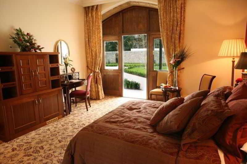 Lough Rynn Castle Hotel Mohill Екстериор снимка