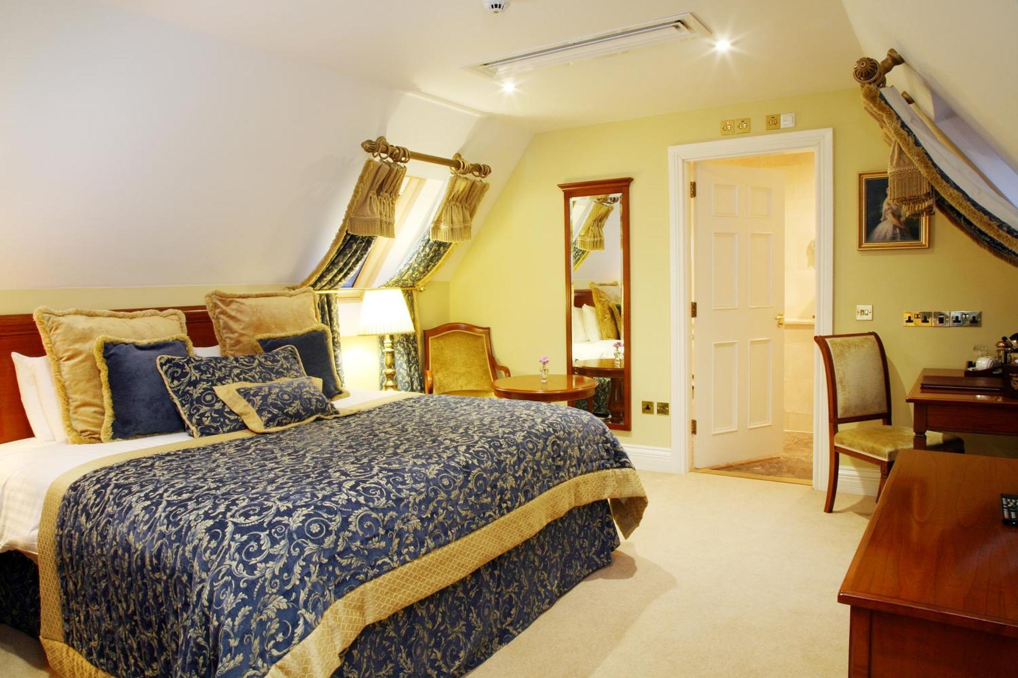 Lough Rynn Castle Hotel Mohill Екстериор снимка